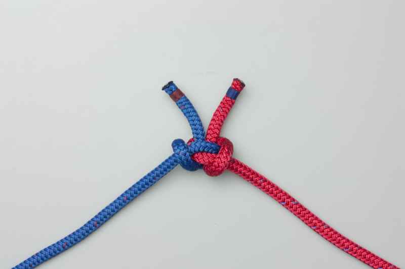 Animation: Alpine Butterfly Bend Tying Alpine Butterfly Bend, Step-by-Step Animation