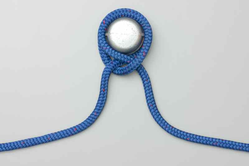 Clove Hitch Using Loops, Step-by-Step Animation