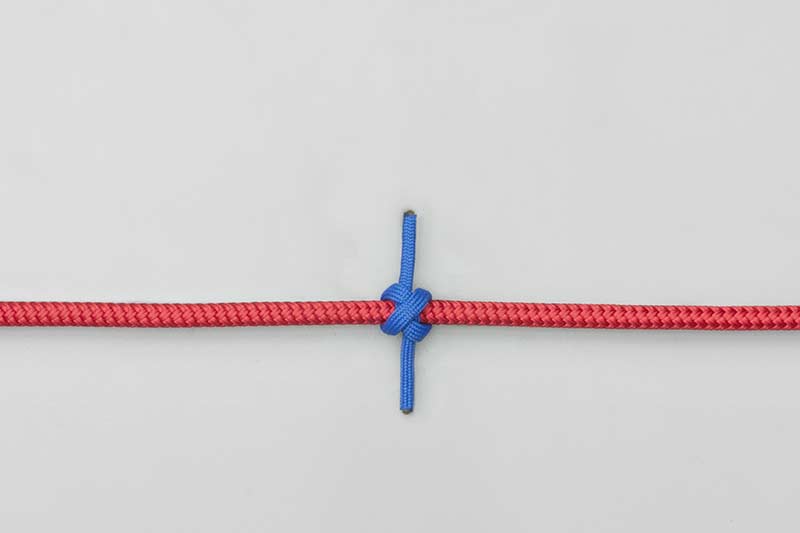 Surgical Constrictor Knot Tied Around Forceps, Step-by-Step Animation