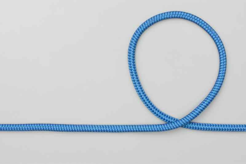 Animated Knots by Grog  Learn how to tie knots with step-by-step animation