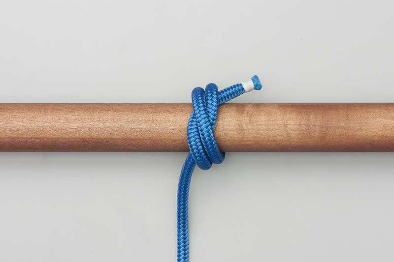 Strangle Knot (Using End), Step-by-Step Animation